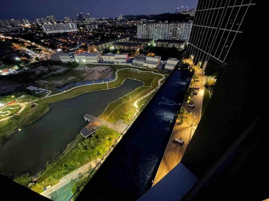 Cozy Aera Residence / Free Wi-Fi Netflix / Sunway ペタリンジャヤ エクステリア 写真